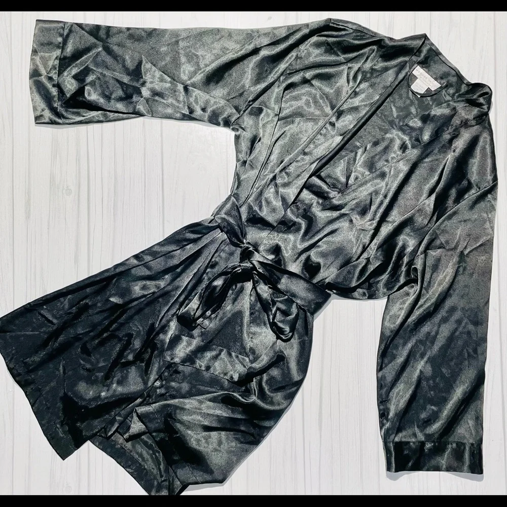 Silky Robe - Picture 2 of 5